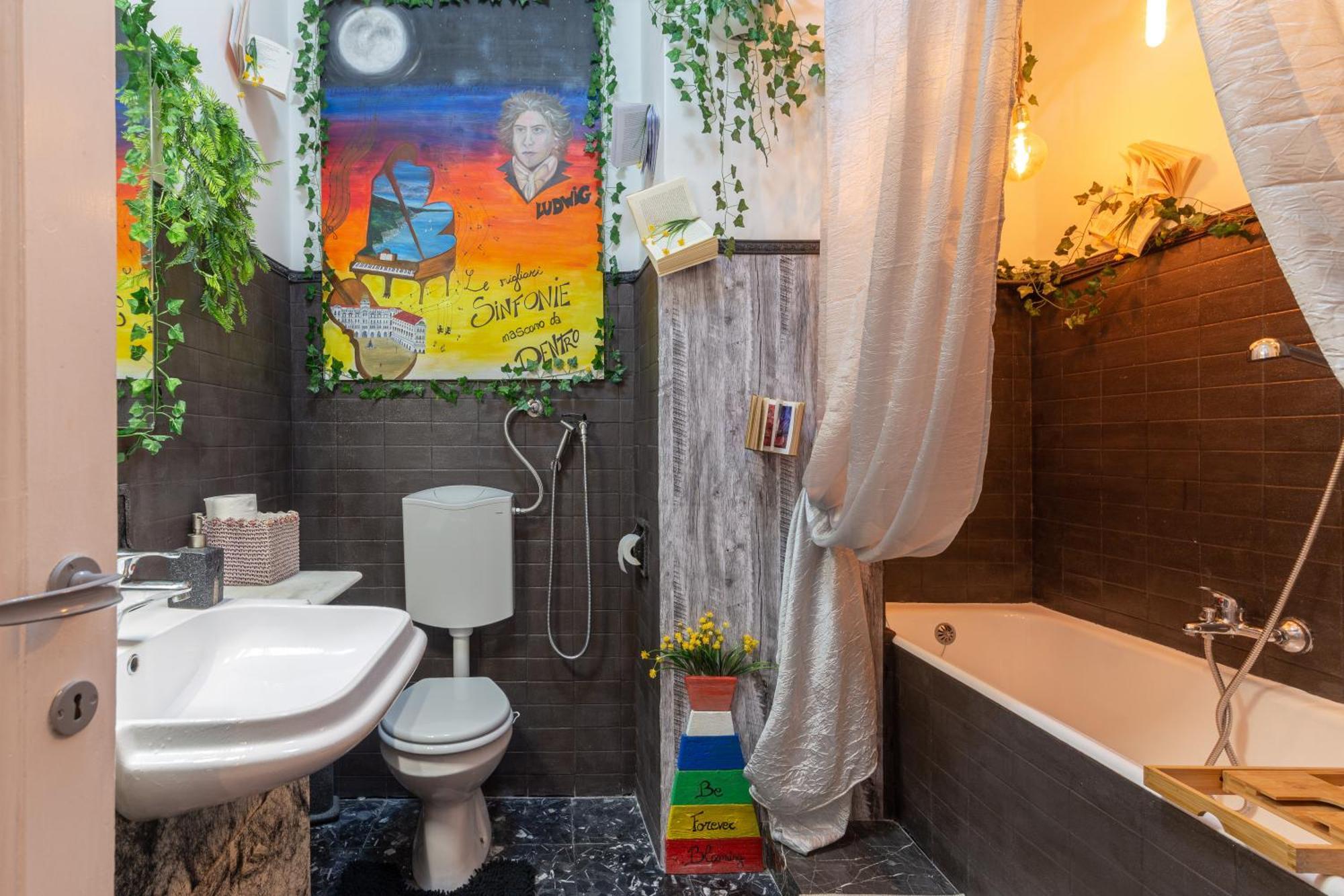 Lodge&Art Hostel トリエステ エクステリア 写真